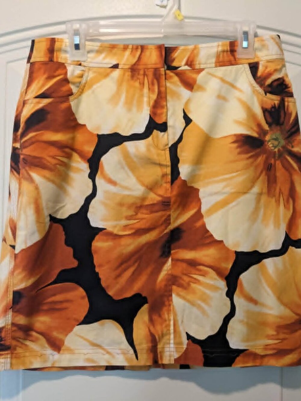 Women's August Silk A-Line Knee Length Floral Cotton Blend Skirt - size 10 - EUC